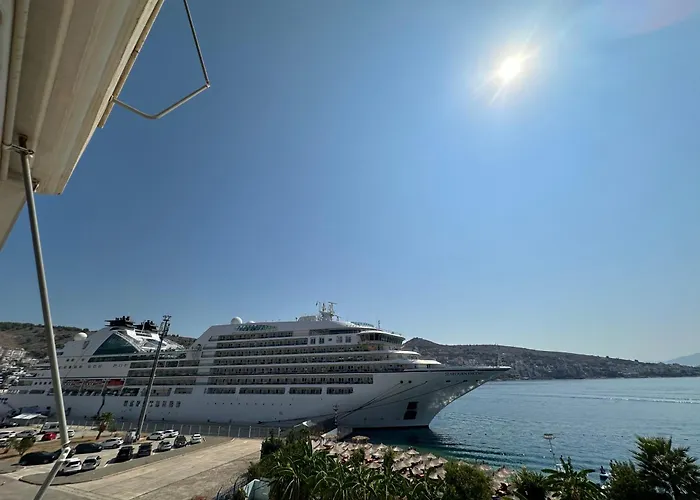 Lucky Apartments Sarande